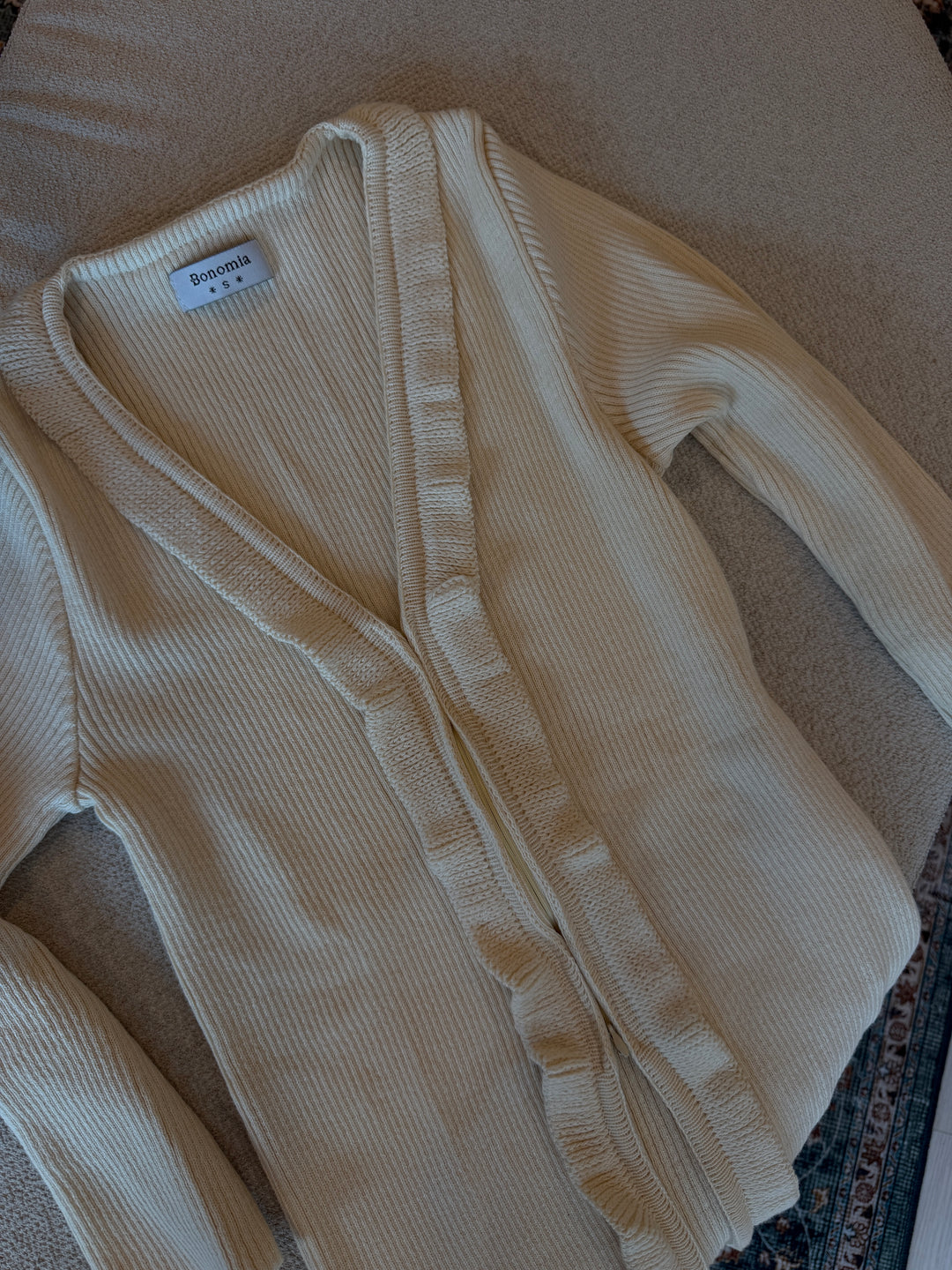 Sweater vuelos crudo